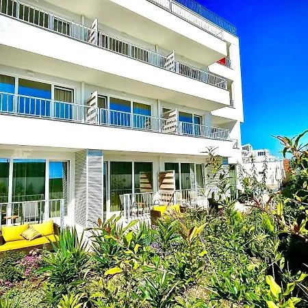 Ji Hotel 3*